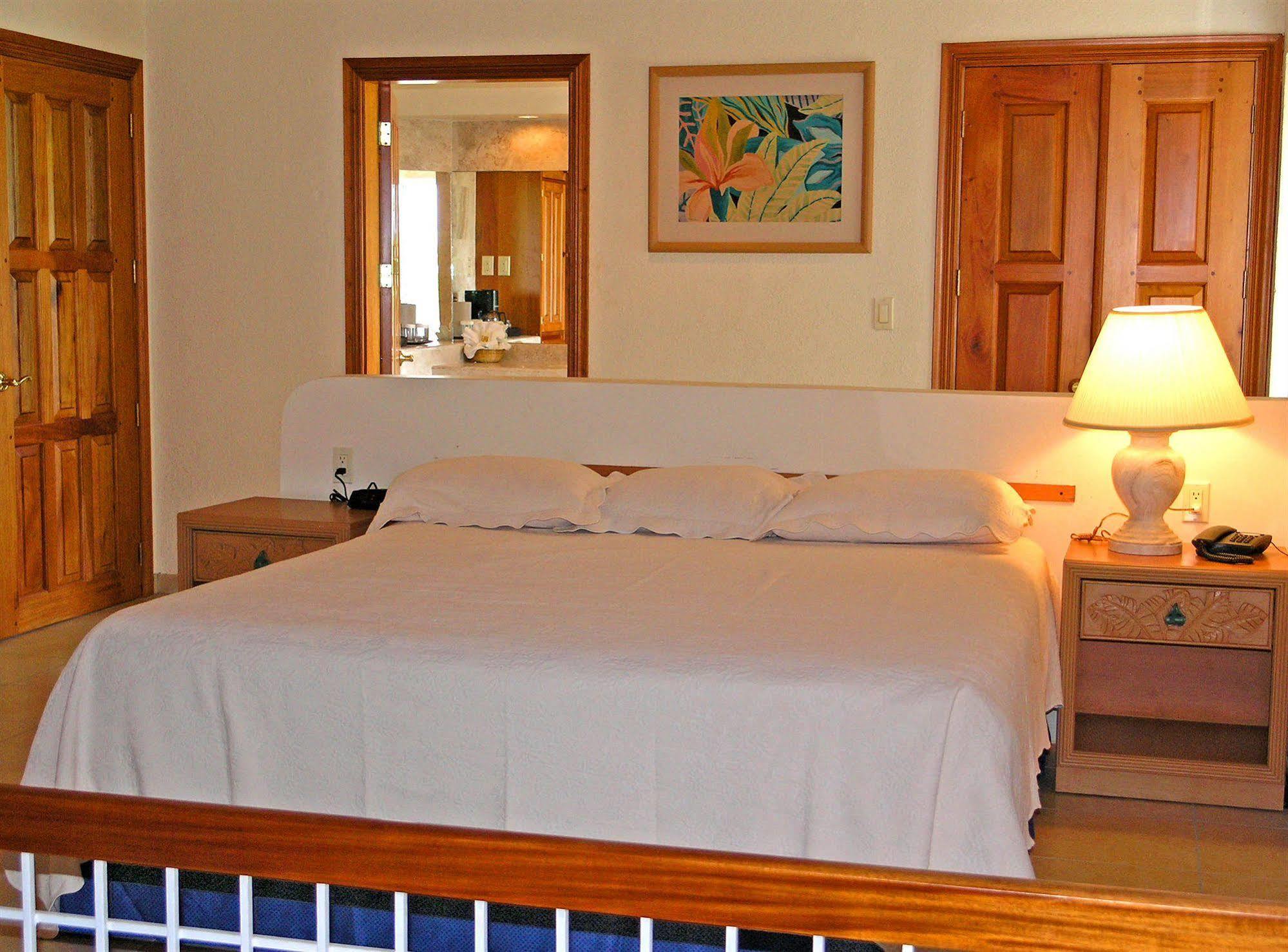 Marina Puesta Del Sol Hotel Aposentillo Buitenkant foto
