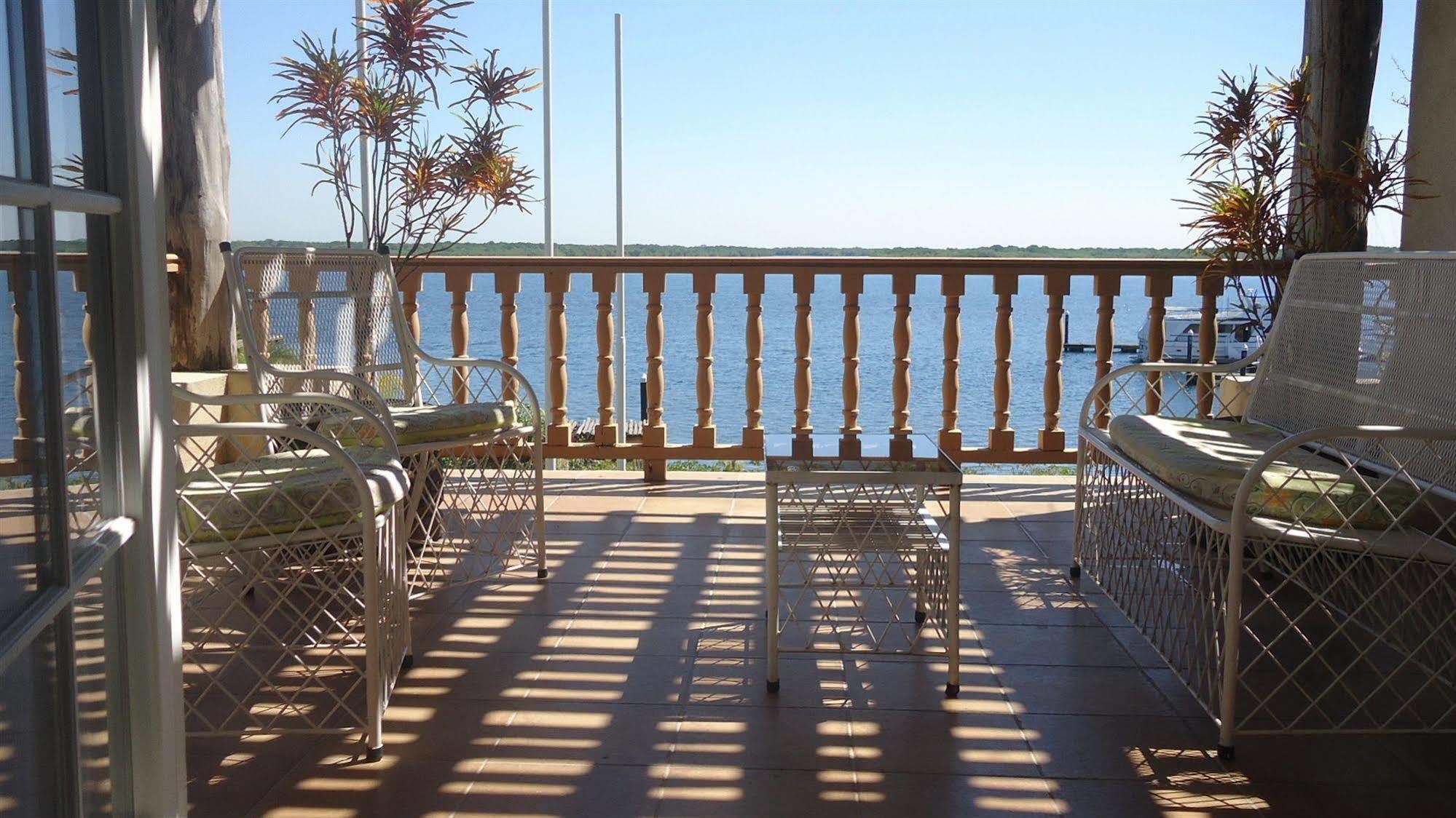 Marina Puesta Del Sol Hotel Aposentillo Buitenkant foto
