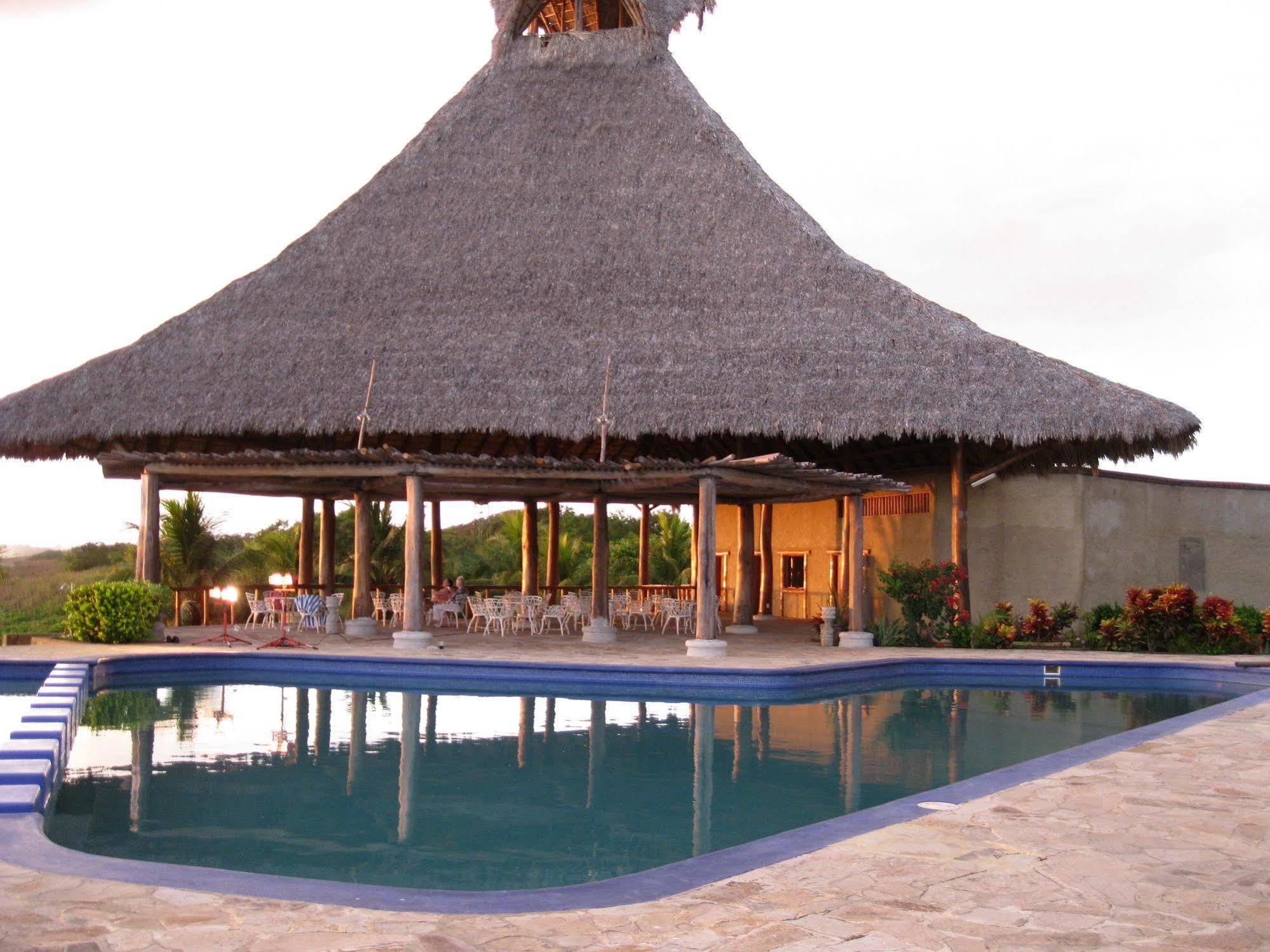 Marina Puesta Del Sol Hotel Aposentillo Buitenkant foto